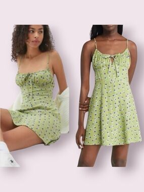 Urban Outfitters BDG Floral Dandelion Milkmaid  Mini Sun Dress Green Size XL